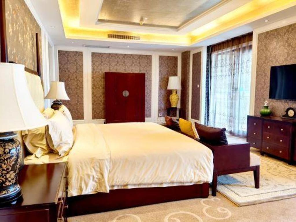 Haiyang Shenglong Jianguo Hotel Fengcheng  Exterior photo