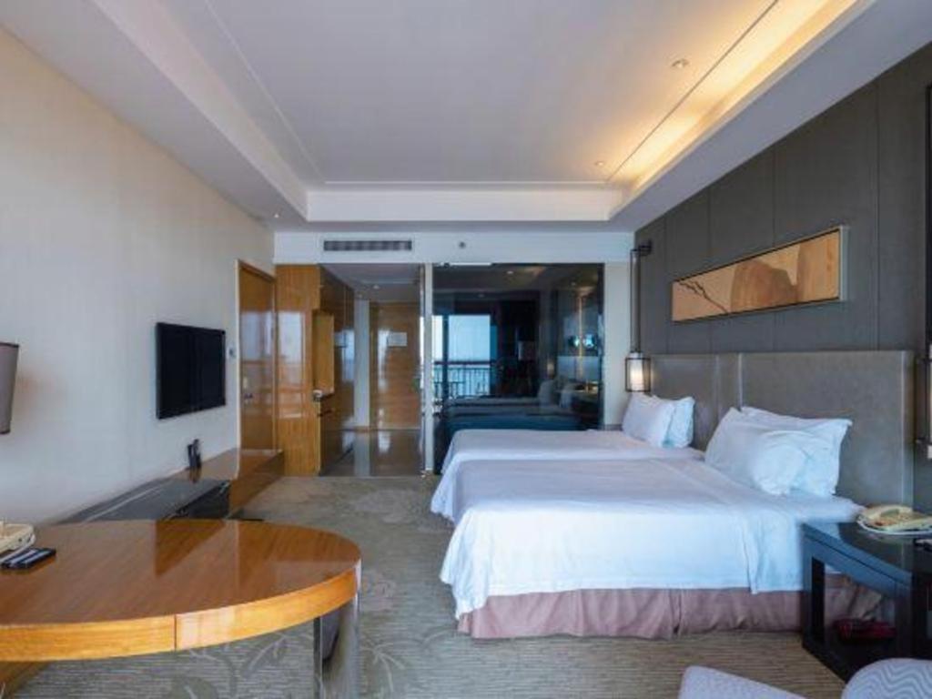 Haiyang Shenglong Jianguo Hotel Fengcheng  Exterior photo