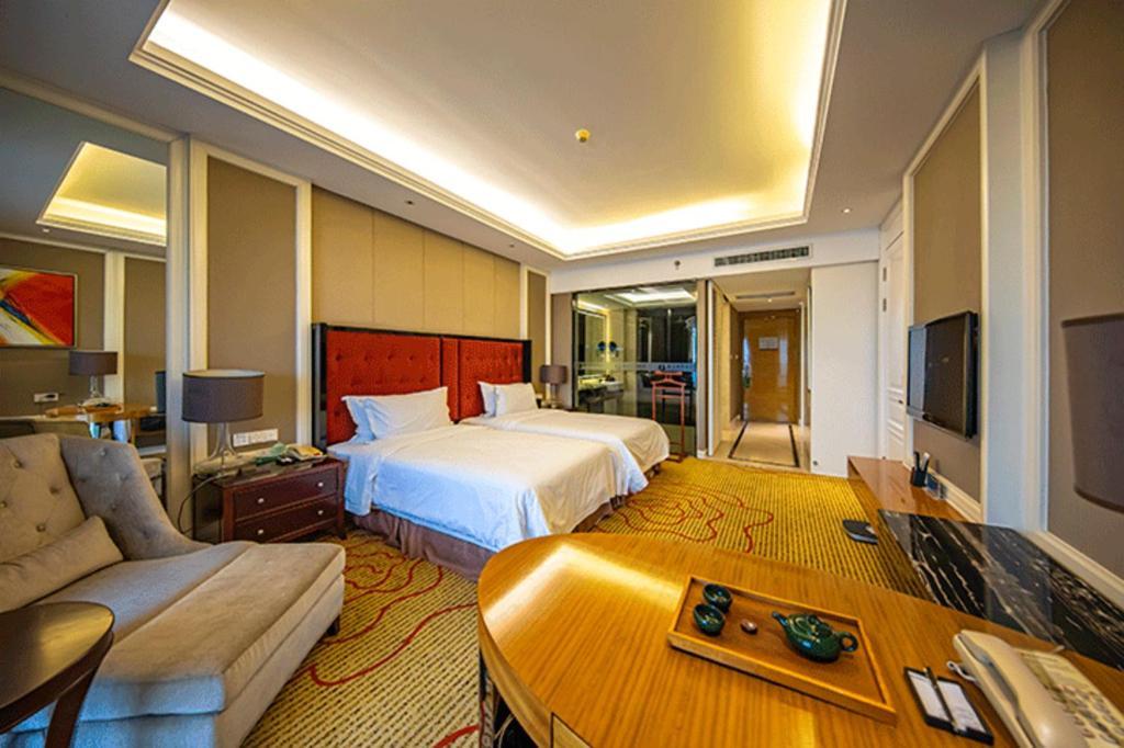 Haiyang Shenglong Jianguo Hotel Fengcheng  Exterior photo